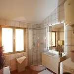 Apartament Vali